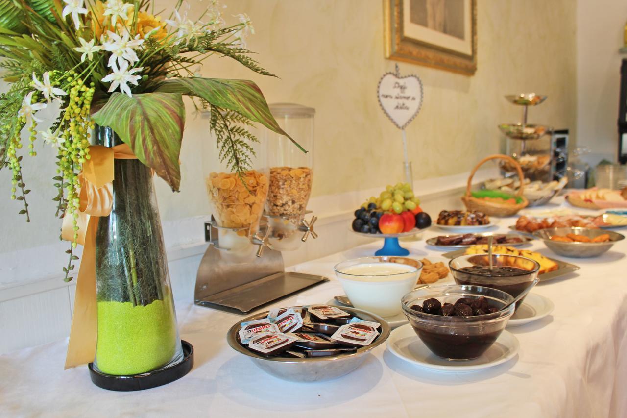 Hotel Flora Bellaria-Igea Marina Luaran gambar