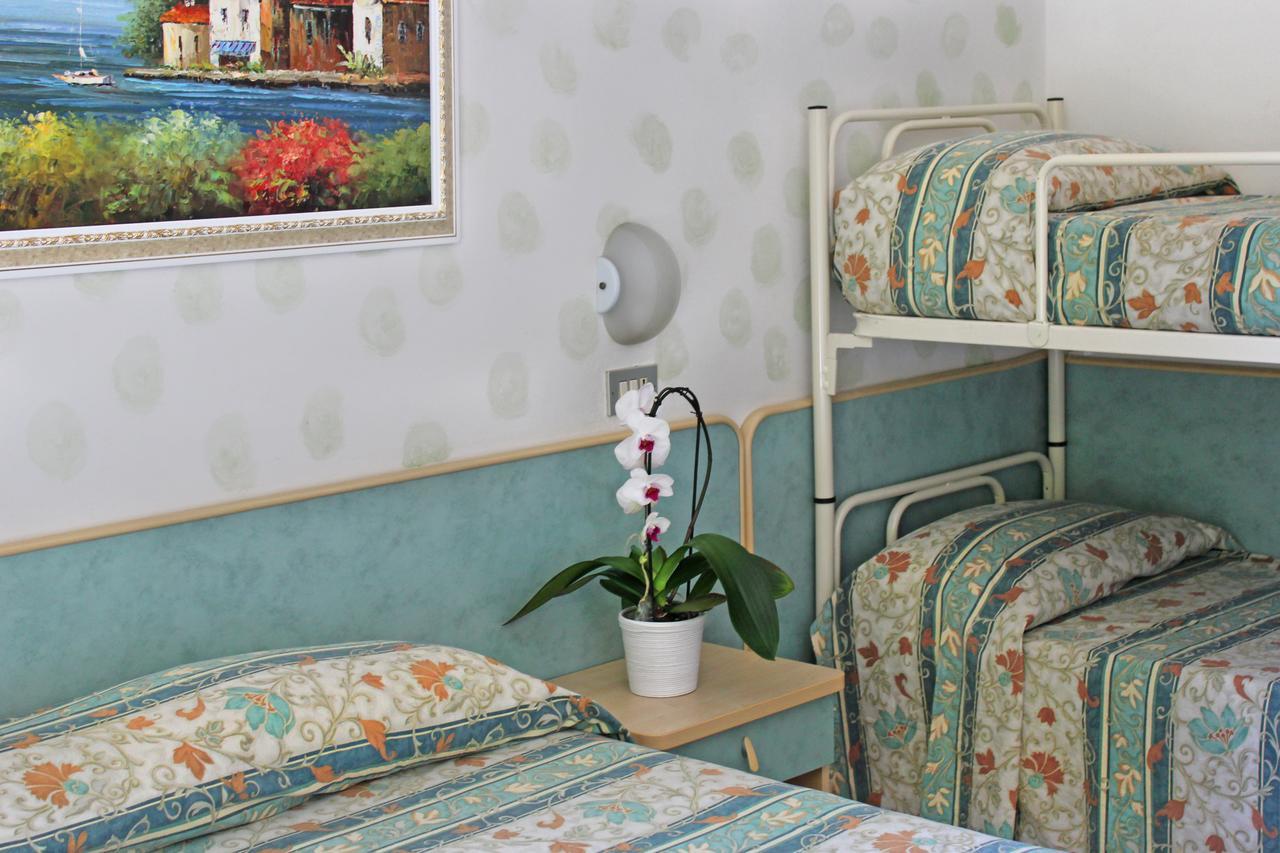 Hotel Flora Bellaria-Igea Marina Luaran gambar
